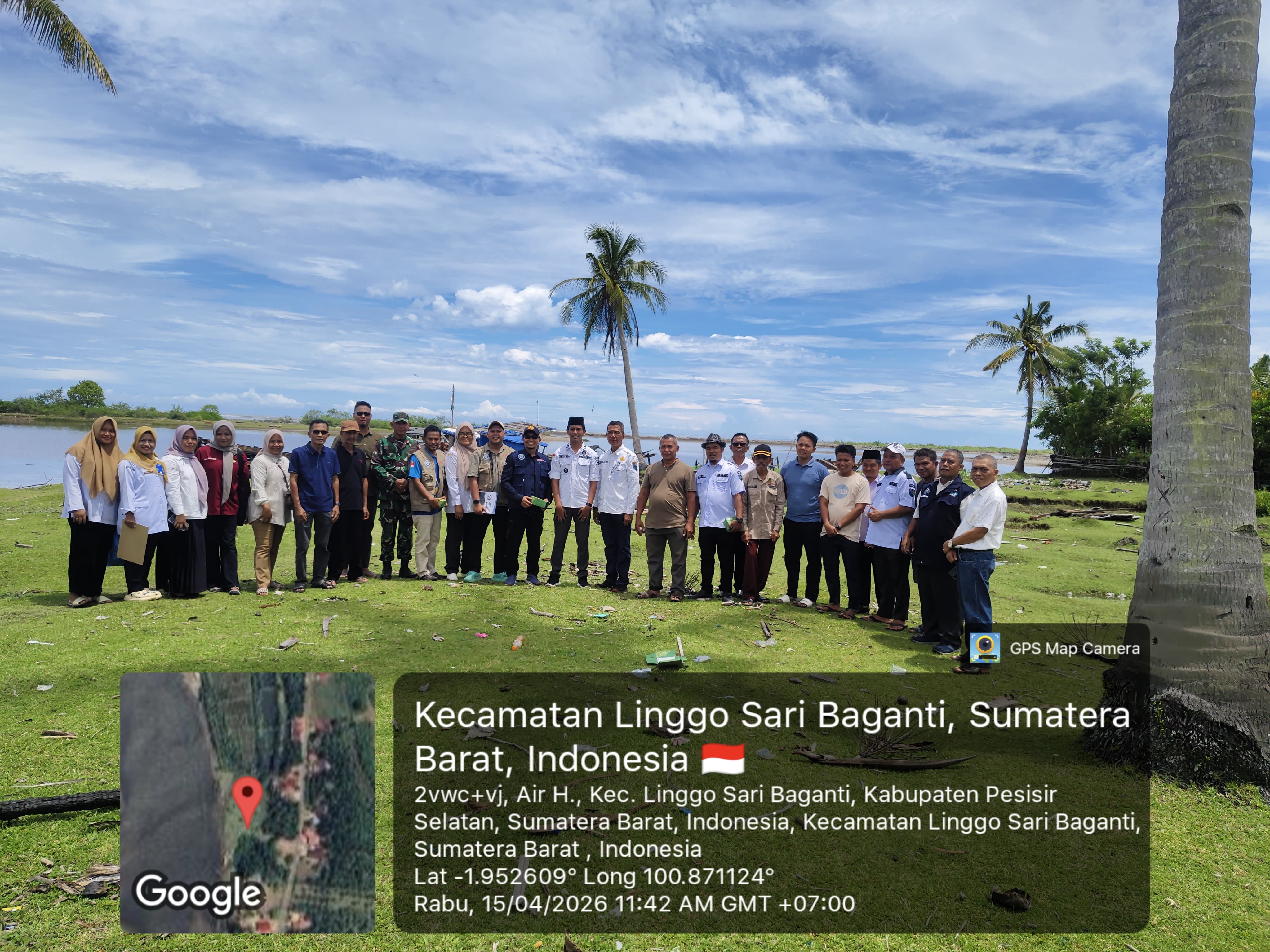 Melakukan survey dan verifikasi usulan calon lokasi KNMP di Kab. Pesisir Selatan. Survey dan verifik