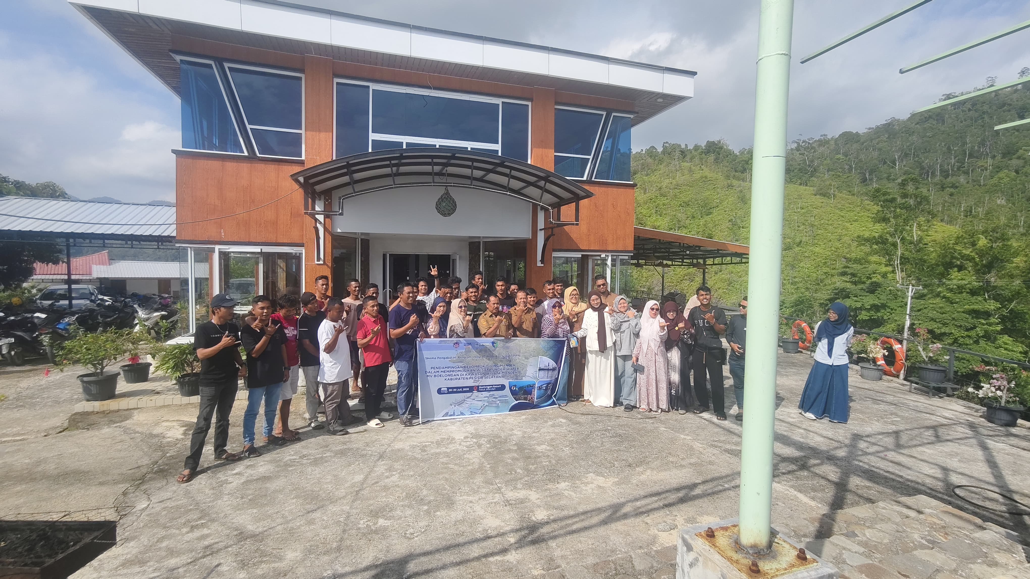 Menghadiri Undangan dari Pendidikan Tinggi, Sains dan Teknologi Universitas Negeri Padang