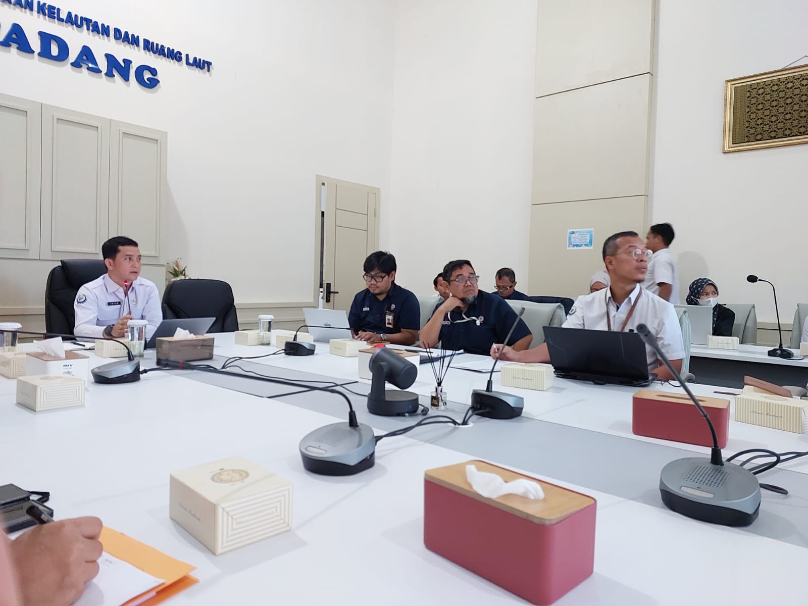 Menghadiri Undangan Focus Group Discussion Penataan Ruang Laut Sumbar
