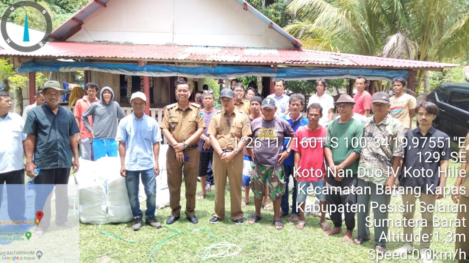 Penyerahan bantuan Alat tangkap di kec. Batang Kapas dan Sutera 