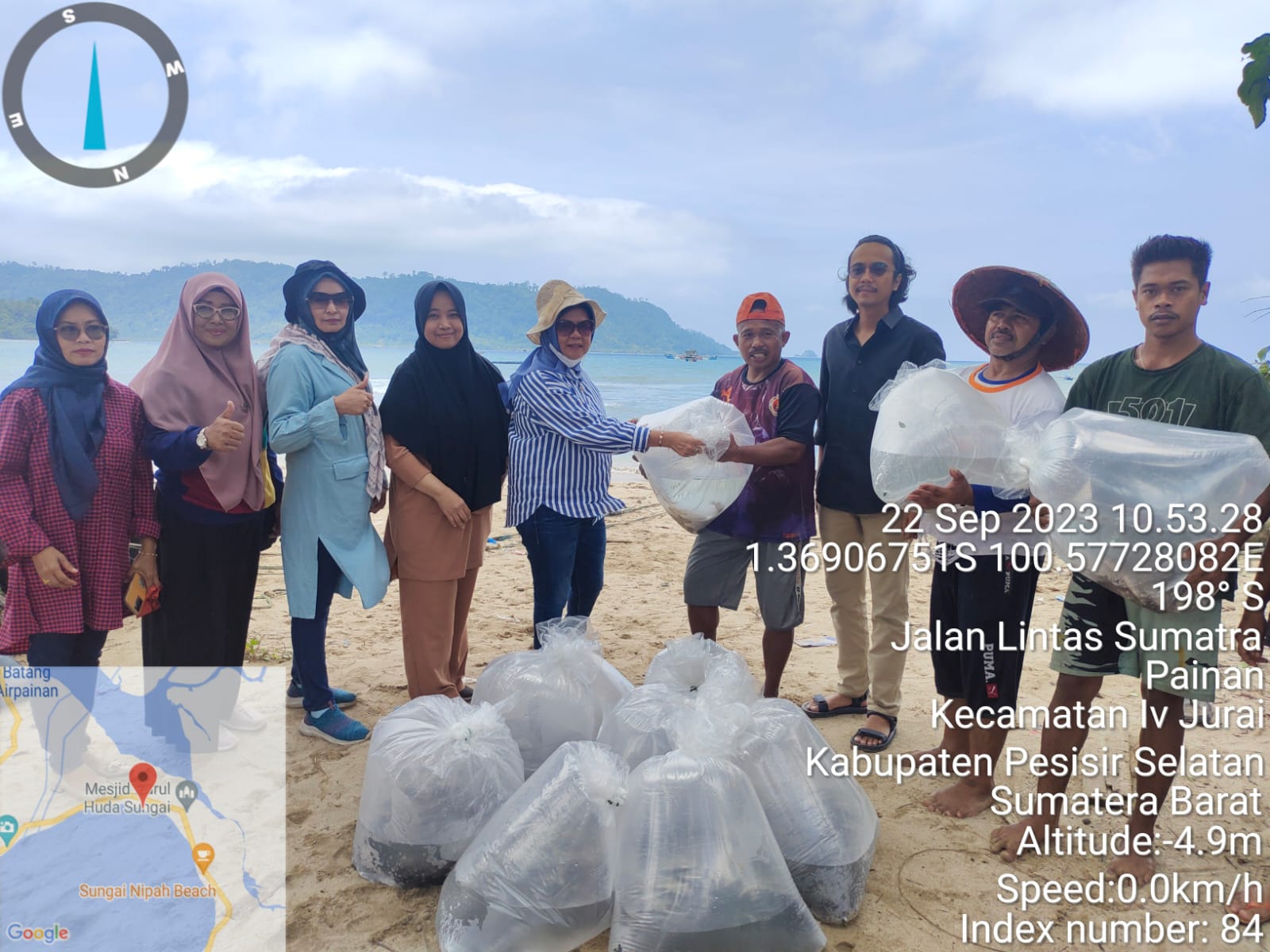 Penyerahan Bibit Ikan Kerapu di Sungai Nipah Kec. IV Jurai dan Kec. Barang Kapas