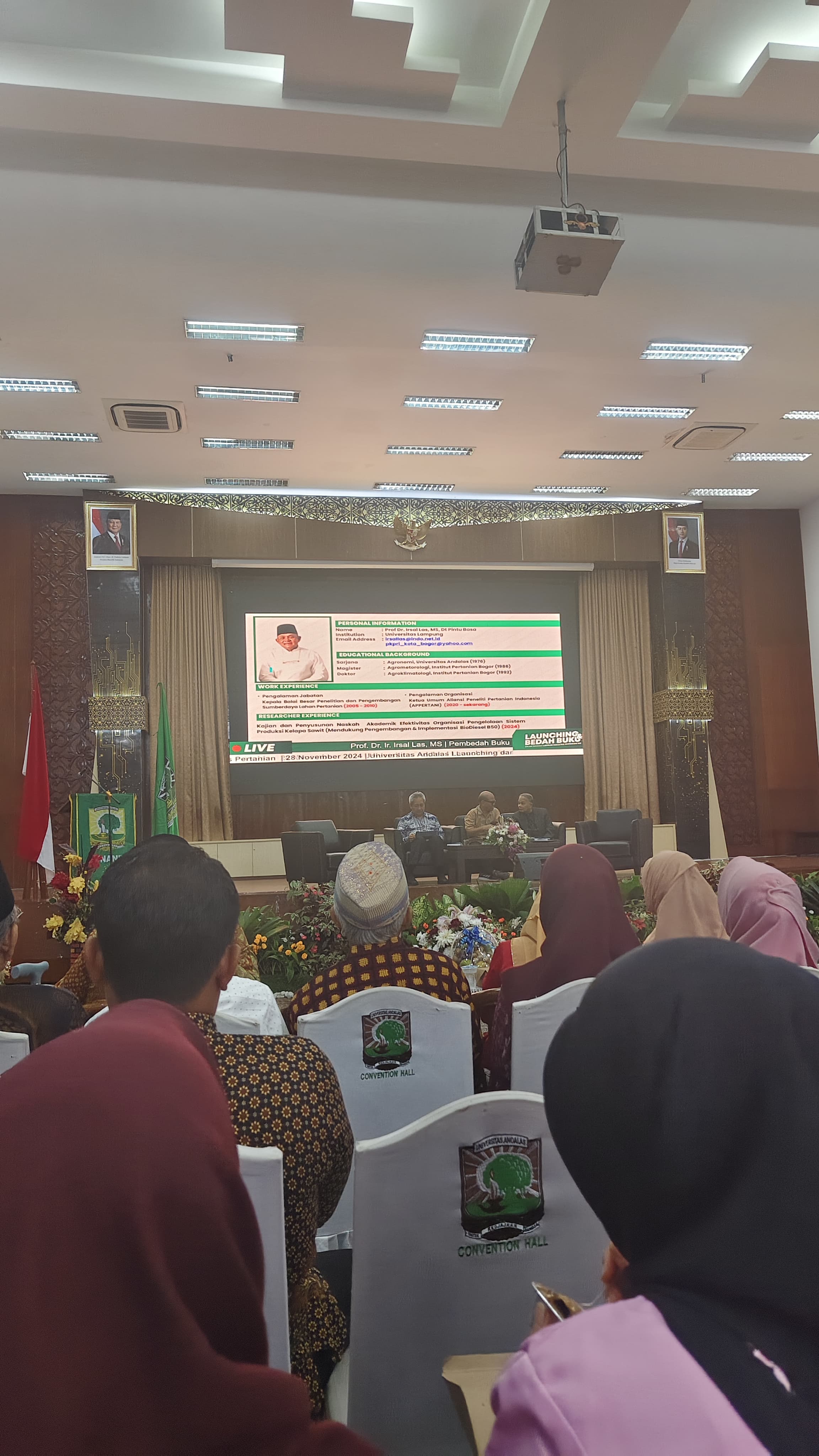 Launching dan Bedah Buku dalam rangka Lustrum Fakultas Pertanian XIV Universitas Andalas