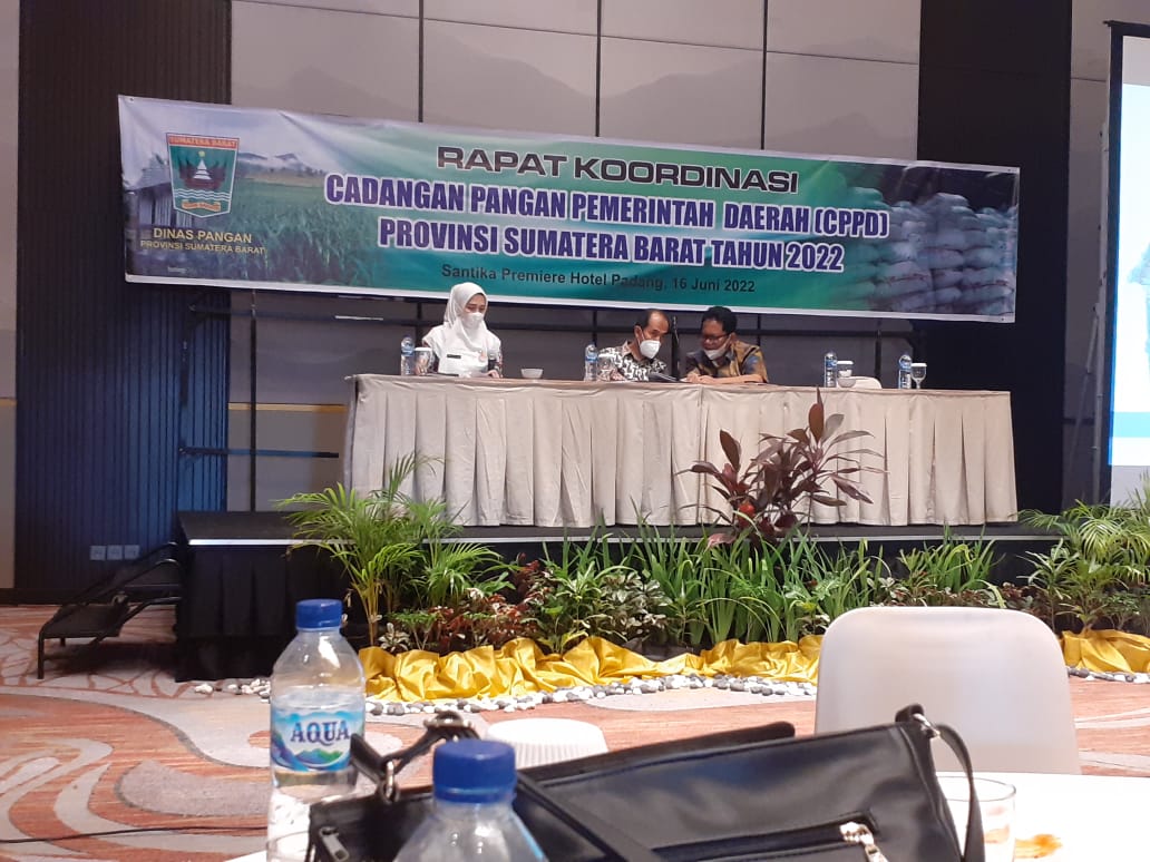 KOORDINASI CADANGAN PANGAN PEMERINTAH DAERAH DI SANTIKA PREMIER PADANG