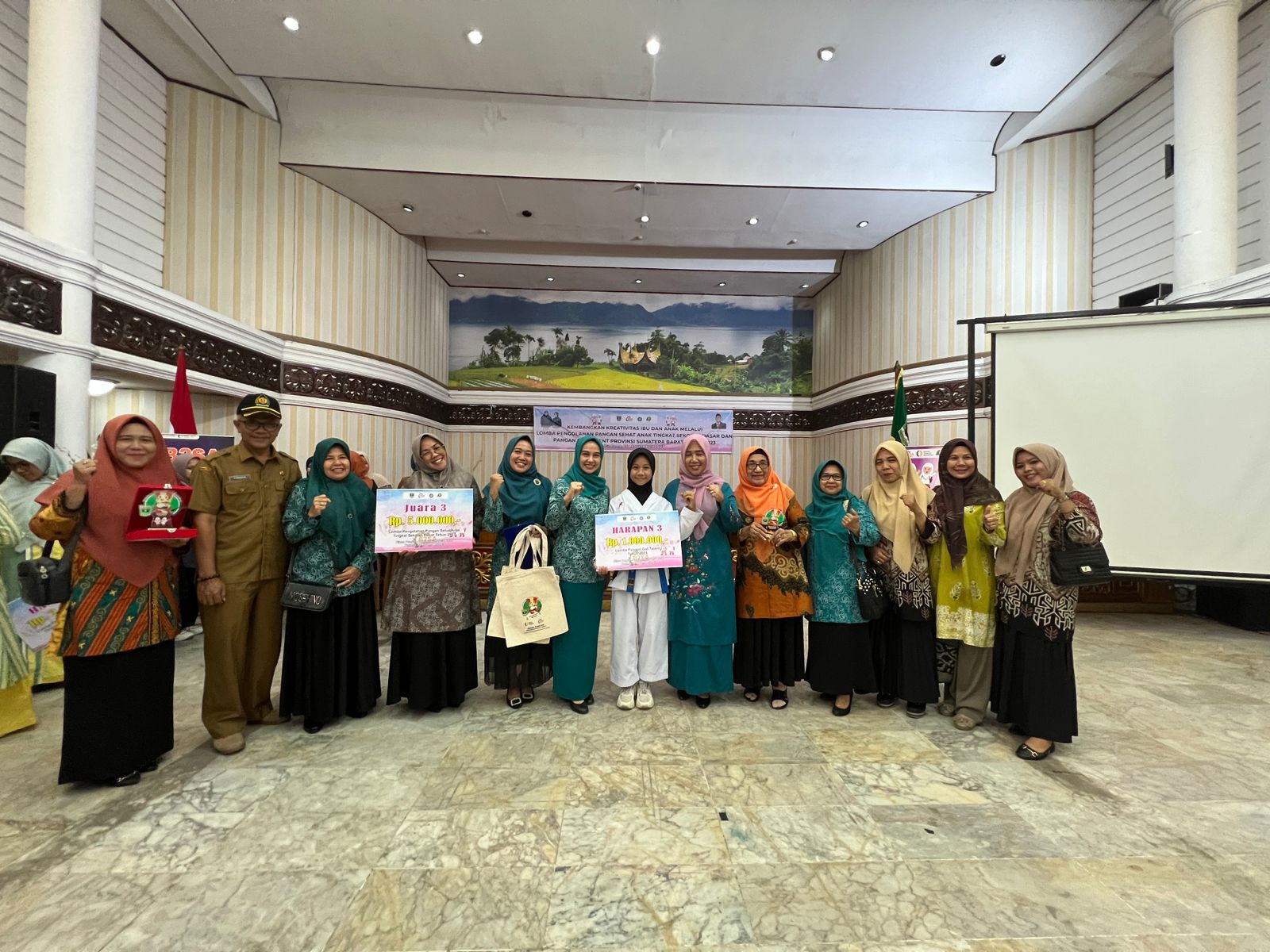 Mengikuti Lomba Pengolahan Pangan Sehat Anak Tingkat Sekolah Dasar dan Pangan Got Talent 